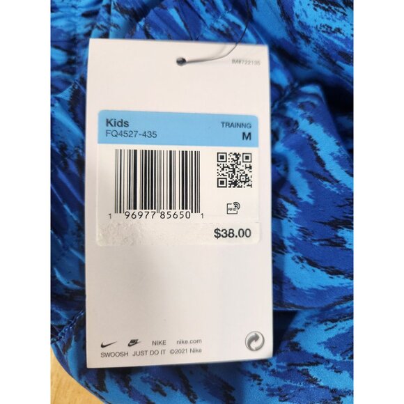 Nike One High Waisted shorts NWT girl's medium - Picture 4 of 4